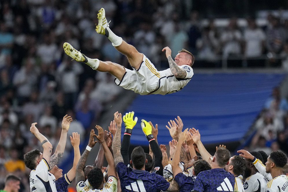 10 Besar 'Klasemen' Ballon d'Or 2024: Toni Kroos Masuk, Euro dan Copa America Bakal jadi Penentu 10 Besar 'Klasemen' Ballon d'Or 2024: Toni Kroos Masuk, Euro dan Copa America Bakal jadi Penentu