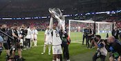 Jude Bellingham Angkat Trofi UCL di Musim Debutnya di Madrid, Vinicius: Legenda Baru! Jude Bellingham Angkat Trofi UCL di Musim Debutnya di Madrid, Vinicius: Legenda Baru!