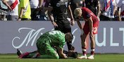 Suhu Mencapai 91 Derajat, Wasit di Copa America 2024 Kepanasan hingga Pingsan! Suhu Mencapai 91 Derajat, Wasit di Copa America 2024 Kepanasan hingga Pingsan!