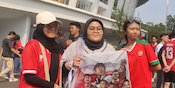 3 Dara dari Yogyakarta Rela ke SUGBK untuk Nonton Timnas Indonesia, Kesengsem Sama Nathan Tjoe-A-On
