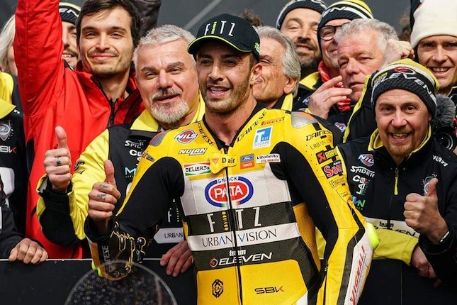 Merasa Terhormat Dipertimbangkan ke MotoGP Lagi Merasa Terhormat Dipertimbangkan ke MotoGP Lagi