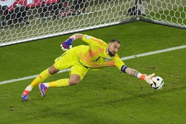 Gianluigi Donnarumma - Kapten Italia Gianluigi Donnarumma - Kapten Italia