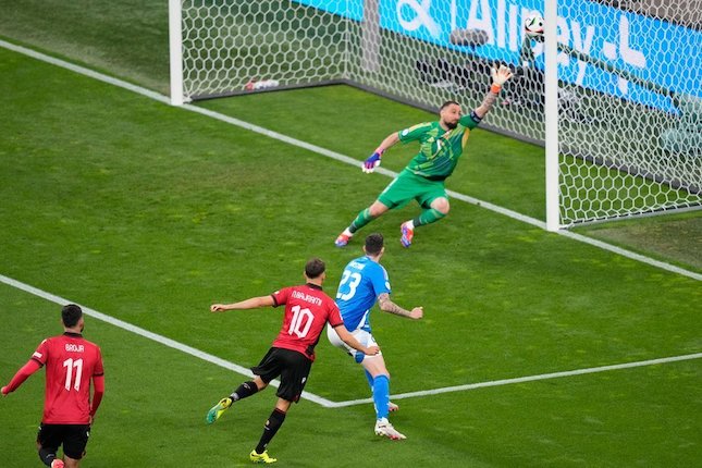 Gol Tercepat Nedim Bajrami