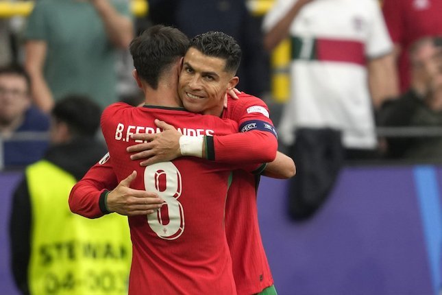 Bruno Fernandes - 7,8 Bruno Fernandes - 7,8