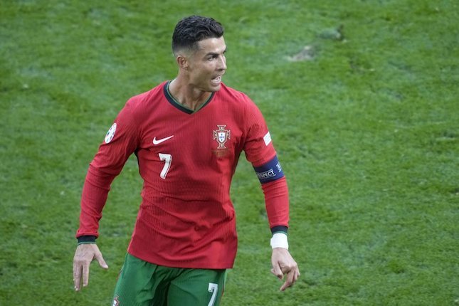 Cristiano Ronaldo - 8,0