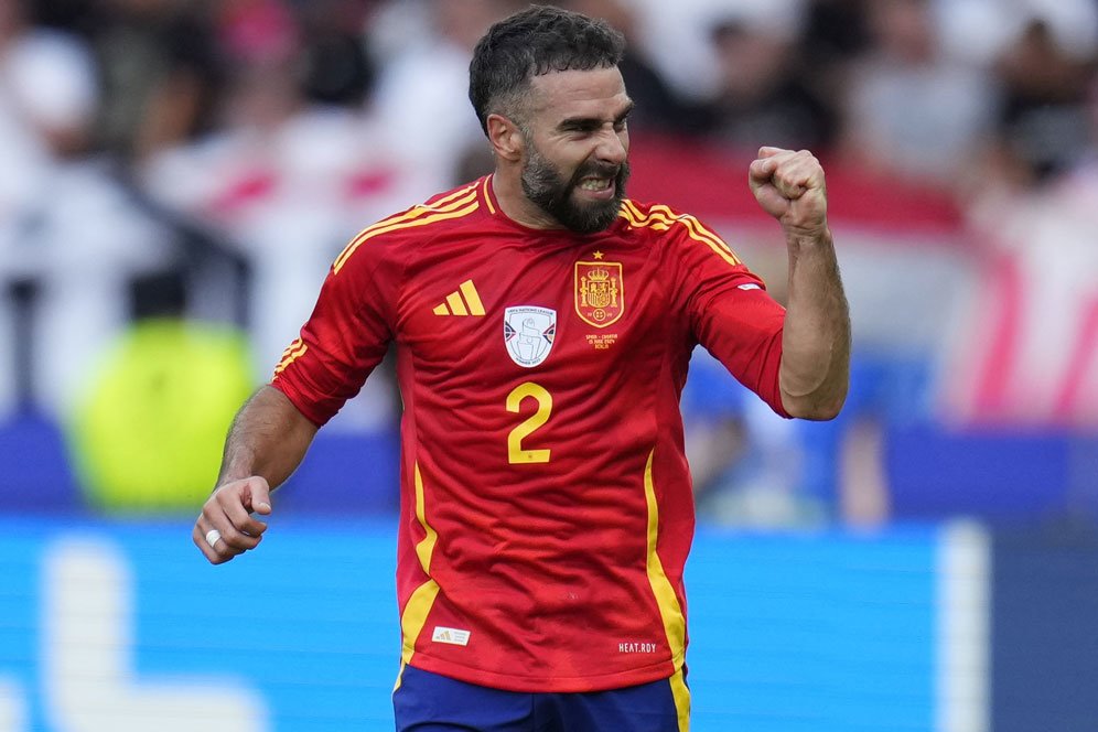 Musim Ini Musimnya Dani Carvajal: Kawinkan Gelar UCL dan Euro, Calon Kuat Peraih Ballon d'Or? Musim Ini Musimnya Dani Carvajal: Kawinkan Gelar UCL dan Euro, Calon Kuat Peraih Ballon d'Or?