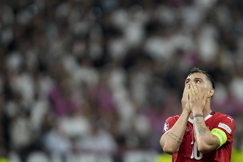 Jelang Lawan Inggris, Timnas Swiss Deg-degan Menanti Kondisi Granit Xhaka