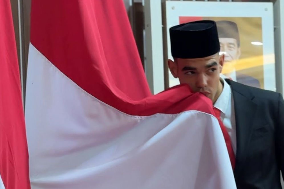 Jens Raven: Akan Menjadi Kehormatan jika Bermain untuk Timnas Indonesia, tapi Saya Fokus di Piala AFF U-19 2024 Jens Raven: Akan Menjadi Kehormatan jika Bermain untuk Timnas Indonesia, tapi Saya Fokus di Piala AFF U-19 2024