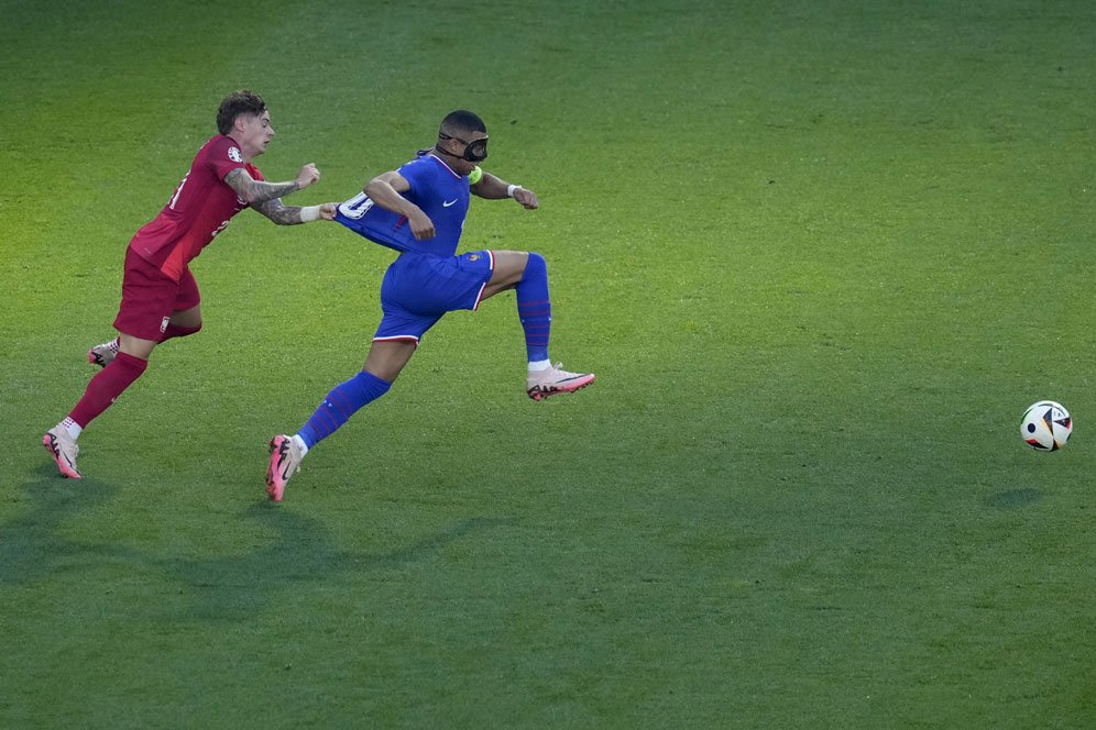 Cedera Dikit Nggak Ngaruh, Kylian Mbappe Langsung Bikin Gol di Laga Euro 2024 Prancis vs Polandia Cedera Dikit Nggak Ngaruh, Kylian Mbappe Langsung Bikin Gol di Laga Euro 2024 Prancis vs Polandia
