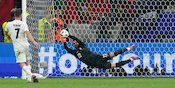 Diogo Costa Benteng Portugal: Tepis 3 Penalti Slovenia, Bantu Selamatkan Wajah Ronaldo Diogo Costa Benteng Portugal: Tepis 3 Penalti Slovenia, Bantu Selamatkan Wajah Ronaldo