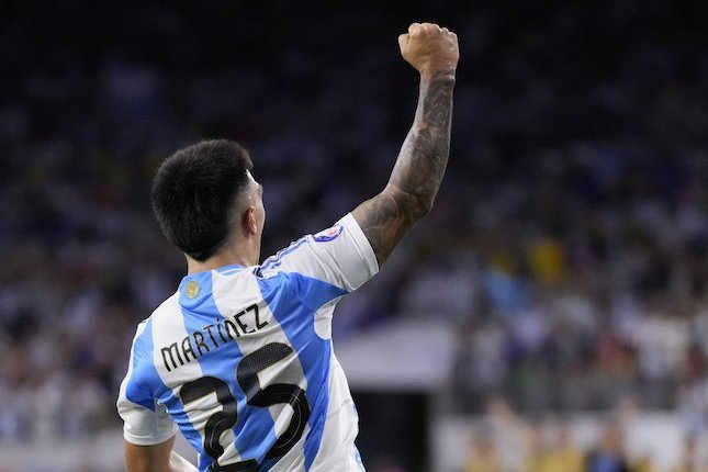 Lisandro Martinez: Pemimpin di Sisi Kiri Lisandro Martinez: Pemimpin di Sisi Kiri