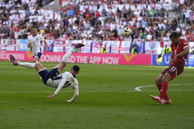 Pecundang - Phil Foden