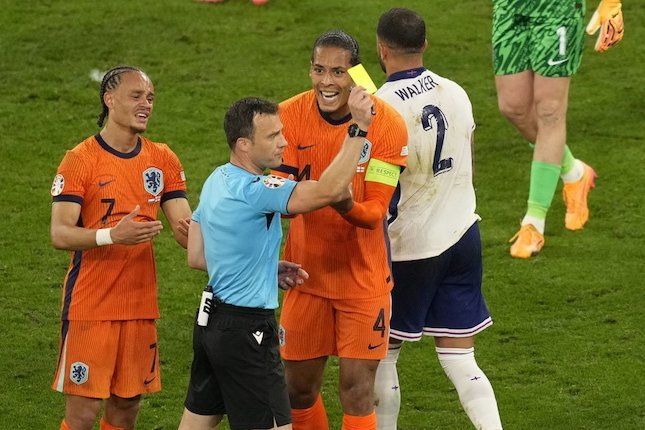 Kata Van Dijk Soal Masa Depannya Kata Van Dijk Soal Masa Depannya