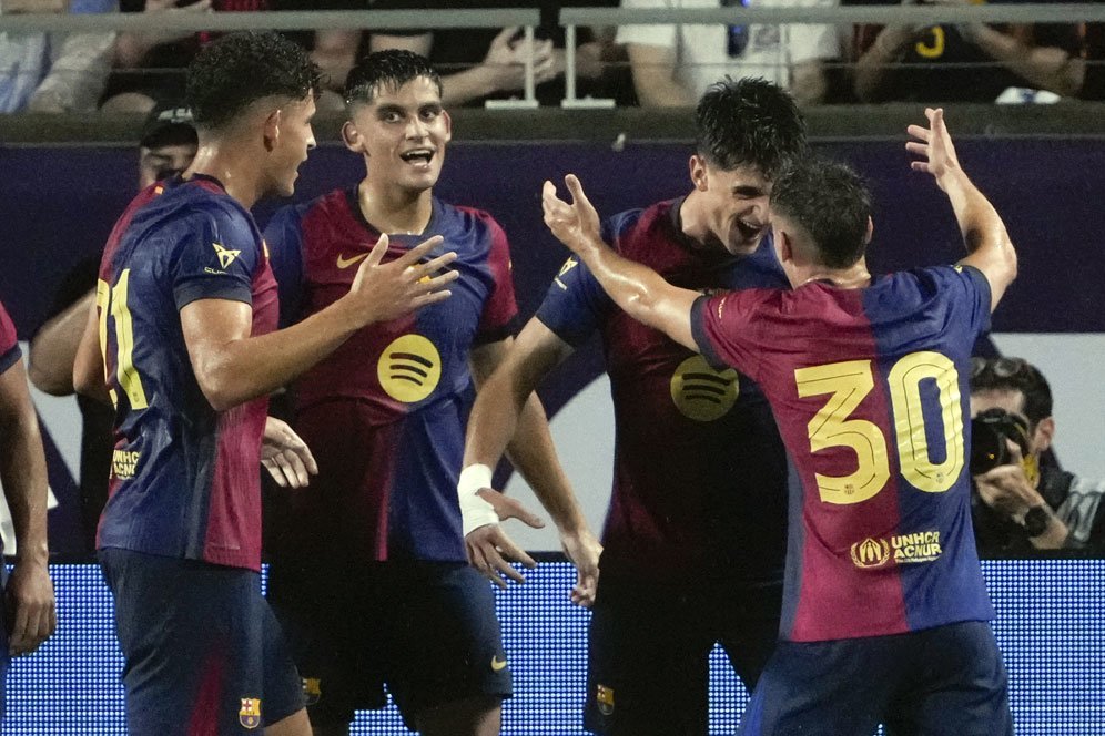 Gebrakan Awal Hansi Flick: 9 Pemain di Bawah 20 Tahun Dimainkan Saat Barcelona Jumpa Man City! Gebrakan Awal Hansi Flick: 9 Pemain di Bawah 20 Tahun Dimainkan Saat Barcelona Jumpa Man City!
