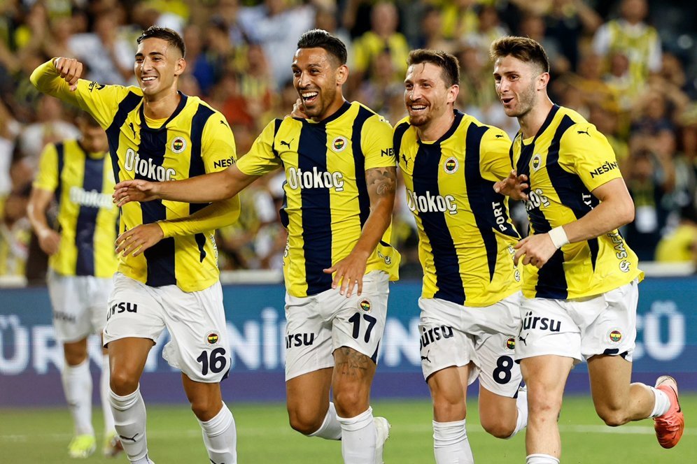 Hasil Liga Champions Fenerbahce vs Lugano: Pasukan Jose Mourinho Sukses Menang Dramatis dan Lolos ke Putaran Ketiga Hasil Liga Champions Fenerbahce vs Lugano: Pasukan Jose Mourinho Sukses Menang Dramatis dan Lolos ke Putaran Ketiga
