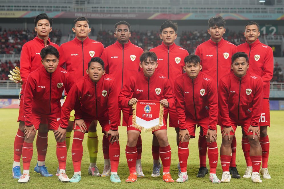 Set Piece Jadi Senjata Timnas Indonesia U-19: Dua Bek Sudah Bungkus 5 Gol, Iqbal Gwijangge Bocorkan Rahasianya Set Piece Jadi Senjata Timnas Indonesia U-19: Dua Bek Sudah Bungkus 5 Gol, Iqbal Gwijangge Bocorkan Rahasianya