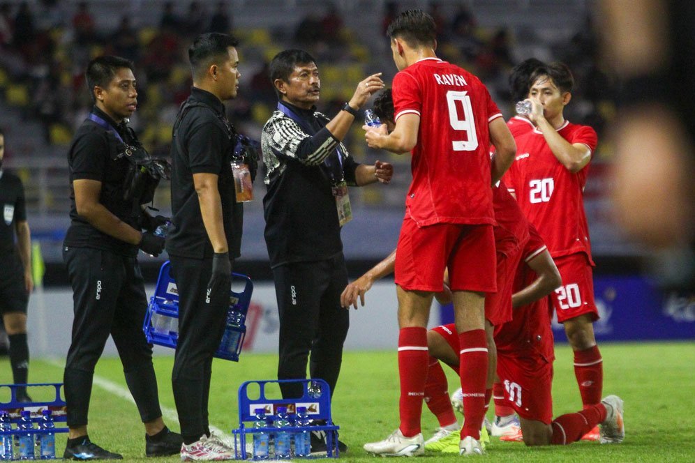 Laporan Piala AFF U-19 2024: Naik dari 5.000 ke 8.000 Penonton, Yuk Penuhi Stadion GBT di Matchday 3 Laporan Piala AFF U-19 2024: Naik dari 5.000 ke 8.000 Penonton, Yuk Penuhi Stadion GBT di Matchday 3