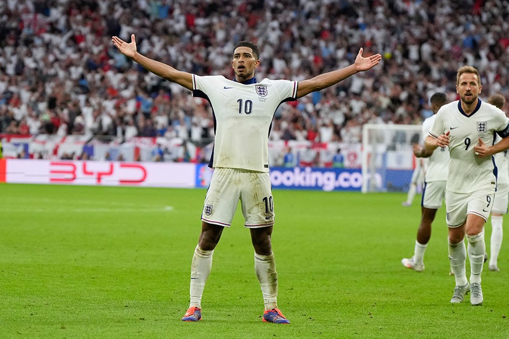 Jude Bellingham Hanya Contek James Rodriguez, Siapa yang Lebih Dulu Lakukan Selebrasi Ikonik Merentangkan Tangan? Jude Bellingham Hanya Contek James Rodriguez, Siapa yang Lebih Dulu Lakukan Selebrasi Ikonik Merentangkan Tangan?