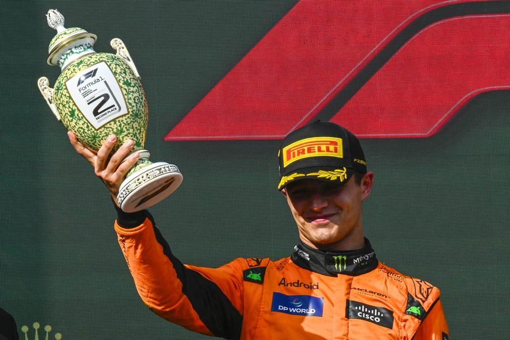 Lando Norris Soal Team Order Kontroversial McLaren: Sakit Rasanya, Disuruh Nyerah Saat Pimpin Balapan Lando Norris Soal Team Order Kontroversial McLaren: Sakit Rasanya, Disuruh Nyerah Saat Pimpin Balapan