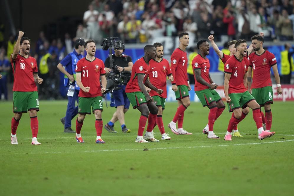 Yang Tersisa dari Portugal vs Slovenia: Aksi Heroik Diogo Costa dan Kegagalan Penalti Ronaldo