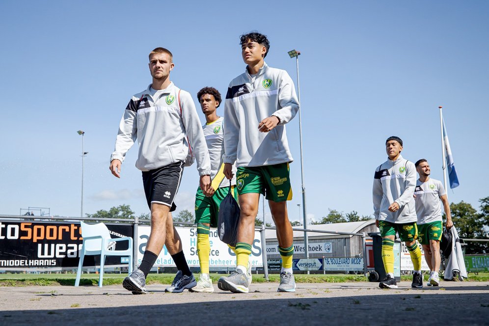 Rafael Struick Ungkap Perasaannya Usai Jalani Debut Starter Bareng ADO Den Haag di Liga Belanda Rafael Struick Ungkap Perasaannya Usai Jalani Debut Starter Bareng ADO Den Haag di Liga Belanda