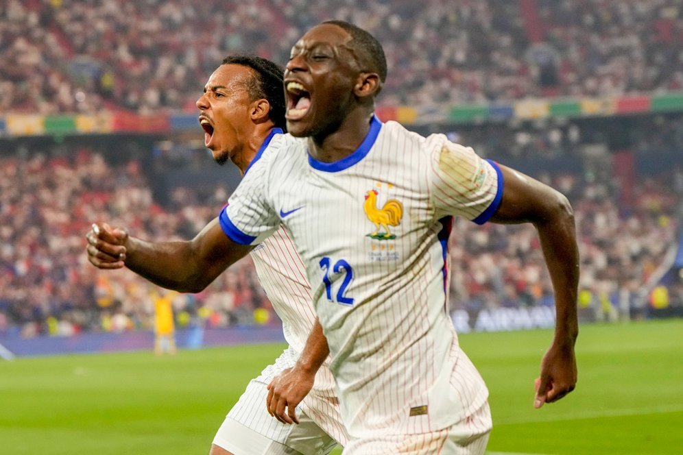 Butuh Penyerang Ganas, MU Buka Opsi Pinjam Kolo Muani dari PSG Butuh Penyerang Ganas, MU Buka Opsi Pinjam Kolo Muani dari PSG