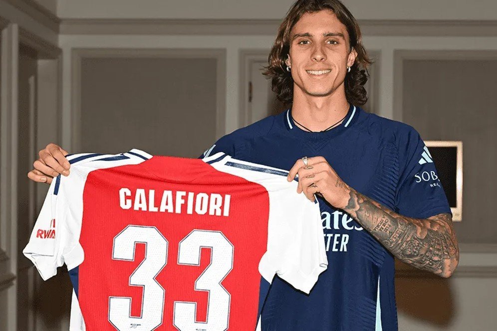 Netizen Sambut Kedatangan Calafiori di Arsenal: Selamat Datang di Klub Terbesar di London, Mini Maldini! Netizen Sambut Kedatangan Calafiori di Arsenal: Selamat Datang di Klub Terbesar di London, Mini Maldini!
