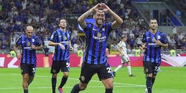 Minat Lama Bersemi Lagi: Bayern Munchen Kembali Memburu Hakan Calhanoglu Minat Lama Bersemi Lagi: Bayern Munchen Kembali Memburu Hakan Calhanoglu