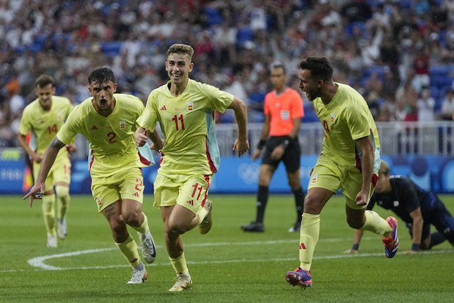 Jepang 0-3 Spanyol Jepang 0-3 Spanyol