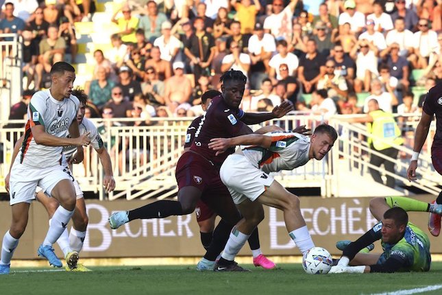 Berikutnya, Milan akan Melawan Jay Idzes dan Venezia Berikutnya, Milan akan Melawan Jay Idzes dan Venezia