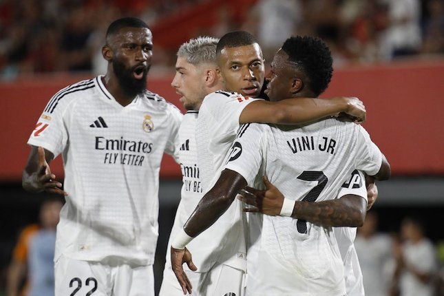 Real Madrid Masih Butuh Bek Tengah?