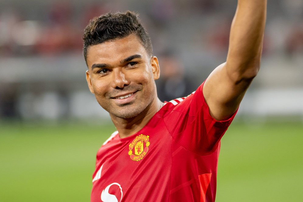 Meski Performa Menurun, Manchester United Disarankan Pertahankan Casemiro Meski Performa Menurun, Manchester United Disarankan Pertahankan Casemiro