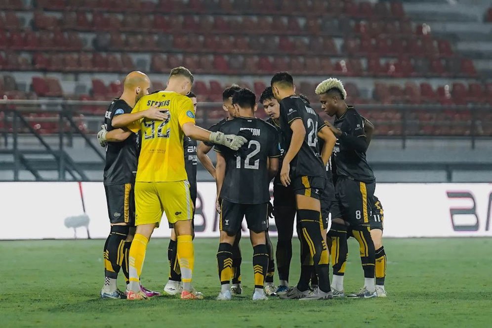 Pelatih Kiper Dewa United Bergabung, Susunan Tim Kepelatihan Patrick Kluivert di Timnas Indonesia Kian Lengkap Pelatih Kiper Dewa United Bergabung, Susunan Tim Kepelatihan Patrick Kluivert di Timnas Indonesia Kian Lengkap