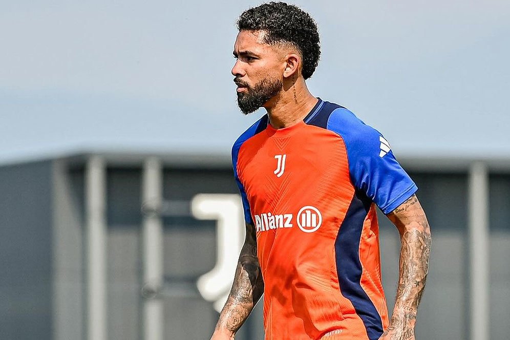 Juventus Tawarkan Douglas Luiz, MU Tertarik Angkut? Juventus Tawarkan Douglas Luiz, MU Tertarik Angkut?
