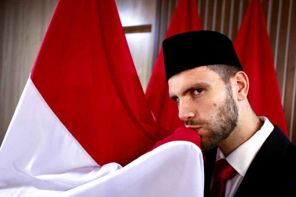 Cerita Maarten Paes Belajar Bahasa Indonesia dengan Sandy Walsh: Punya Buku Rujukan, Merasa Kemampuannya Semakin bagus Cerita Maarten Paes Belajar Bahasa Indonesia dengan Sandy Walsh: Punya Buku Rujukan, Merasa Kemampuannya Semakin bagus