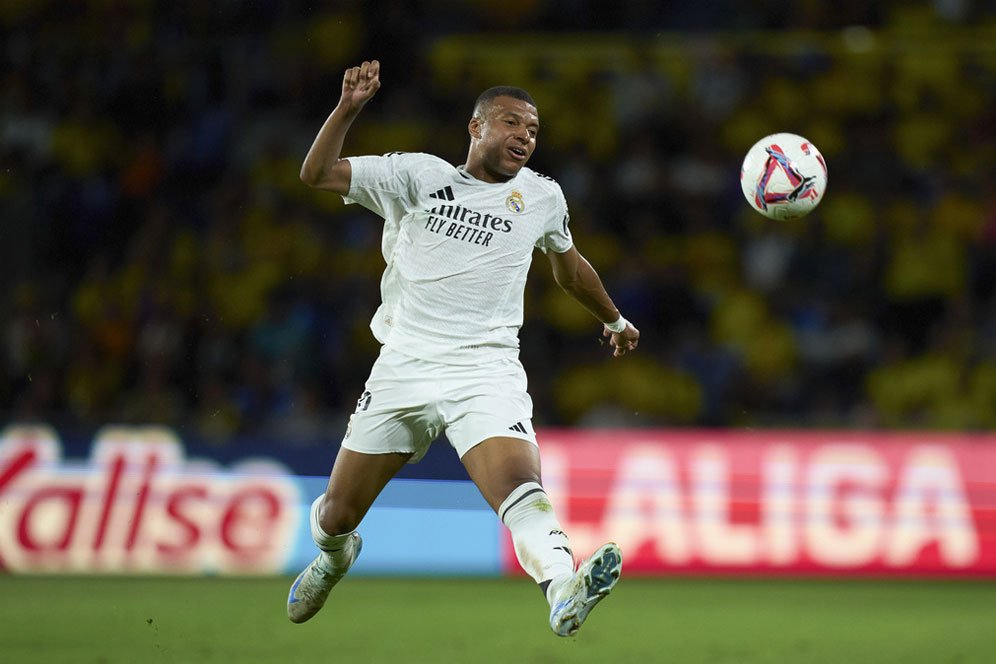 Kylian Mbappe: Cristiano Ronaldo Idola, tapi Bukan untuk Ditiru Kylian Mbappe: Cristiano Ronaldo Idola, tapi Bukan untuk Ditiru