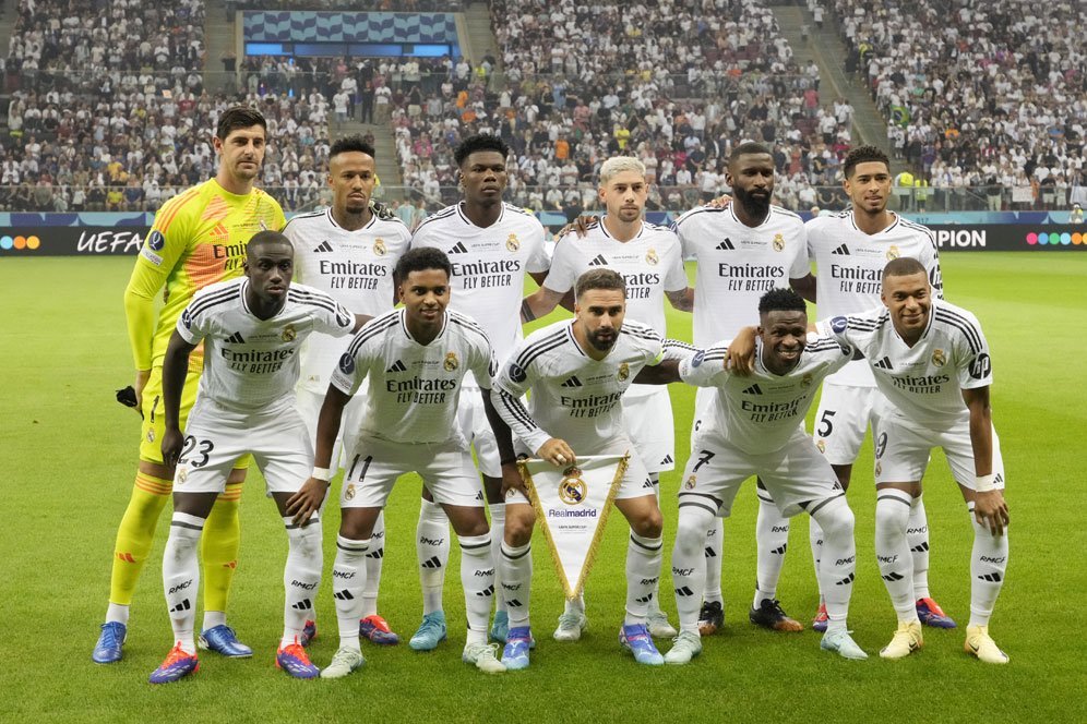 Punya Tim Super dan Carlo Ancelotti, Real Madrid Otomatis Juara UCL Lagi? Punya Tim Super dan Carlo Ancelotti, Real Madrid Otomatis Juara UCL Lagi?