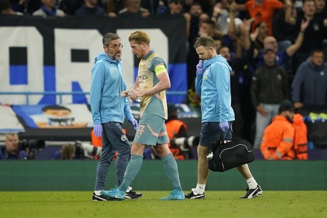 Hubungan Guardiola dan De Bruyne Retak? Hubungan Guardiola dan De Bruyne Retak?
