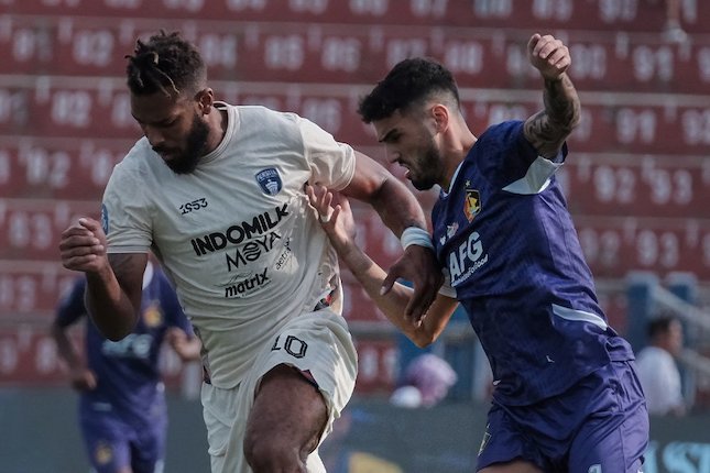 Persik Kediri Amankan Tiga Poin Persik Kediri Amankan Tiga Poin