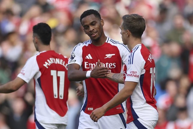 Head to Head Arsenal vs PSG Head to Head Arsenal vs PSG