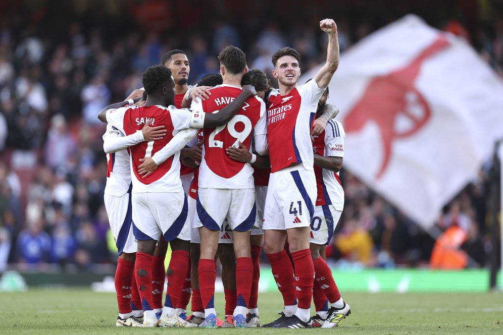 Soal Taktik 'Kotor' Arsenal di Situasi Bola Mati: Bukan Curang, Itu Juga Sepak Bola! Soal Taktik 'Kotor' Arsenal di Situasi Bola Mati: Bukan Curang, Itu Juga Sepak Bola!