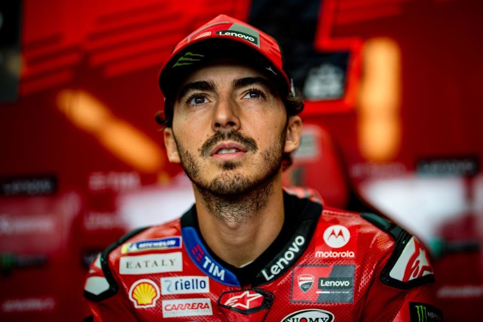 Video: Kecelakaan Pecco Bagnaia di MotoGP Emilia Romagna, Bikin Rebutan Gelar Kian Tak Terduga Video: Kecelakaan Pecco Bagnaia di MotoGP Emilia Romagna, Bikin Rebutan Gelar Kian Tak Terduga