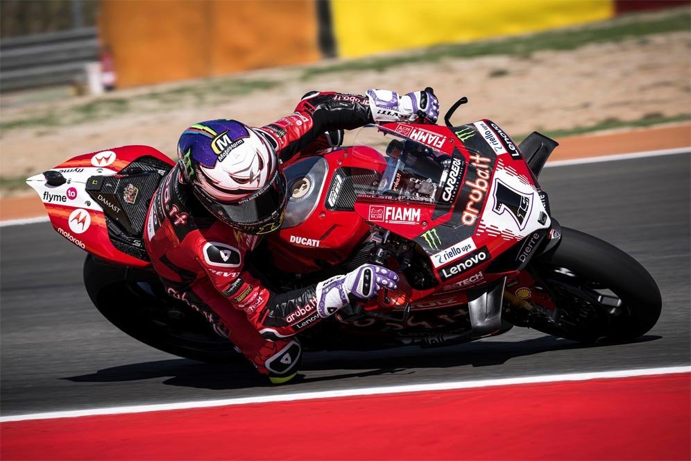 Hasil Race 2 WorldSBK Aragon 2024: Alvaro Bautista Menang Lagi, Kalahkan Toprak Razgatlioglu Hasil Race 2 WorldSBK Aragon 2024: Alvaro Bautista Menang Lagi, Kalahkan Toprak Razgatlioglu