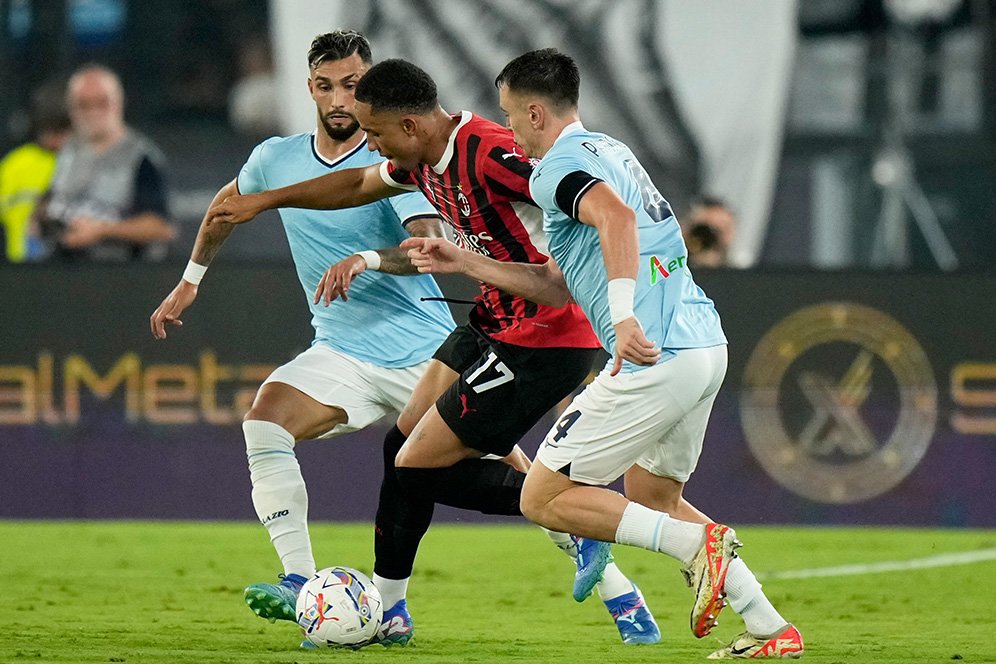 Bye Milan! Bintang Rossoneri Ini Bakal Lanjutkan Karir di Inggris Bye Milan! Bintang Rossoneri Ini Bakal Lanjutkan Karir di Inggris