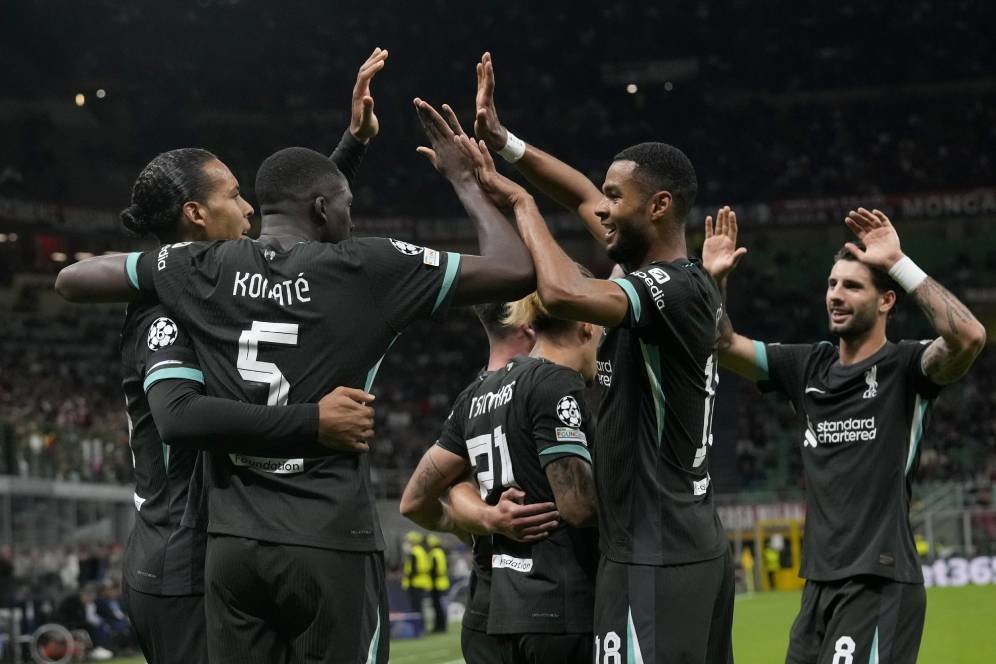 Rapor Pemain Liverpool Saat Gilas AC Milan: Lini Belakang Ciamik, Lini Depan Buang Peluang Rapor Pemain Liverpool Saat Gilas AC Milan: Lini Belakang Ciamik, Lini Depan Buang Peluang