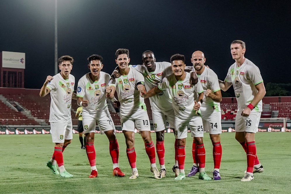 Hasil BRI Liga 1: Malik Risaldi Bawa Persebaya Comeback Lawan Persis Hasil BRI Liga 1: Malik Risaldi Bawa Persebaya Comeback Lawan Persis