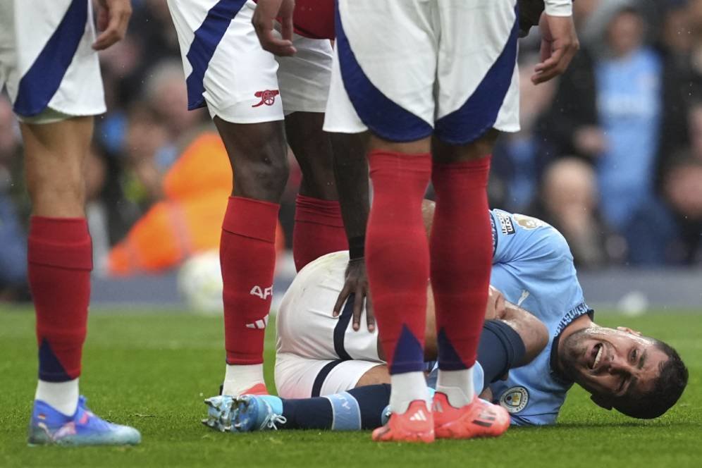Bagi Fans Arsenal, Rodri Terkena 'Karma' Tekel Horor ke Martin Odegaard Bagi Fans Arsenal, Rodri Terkena 'Karma' Tekel Horor ke Martin Odegaard