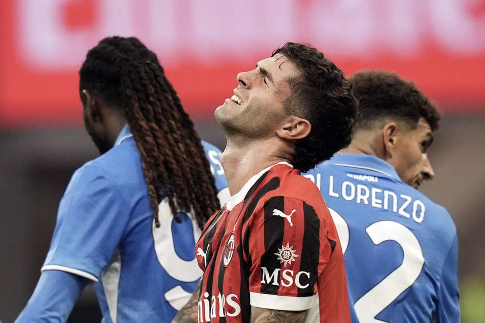 Rapor Pemain AC Milan saat Dikangkangi Napoli: Loyo di Semua Lini Rapor Pemain AC Milan saat Dikangkangi Napoli: Loyo di Semua Lini