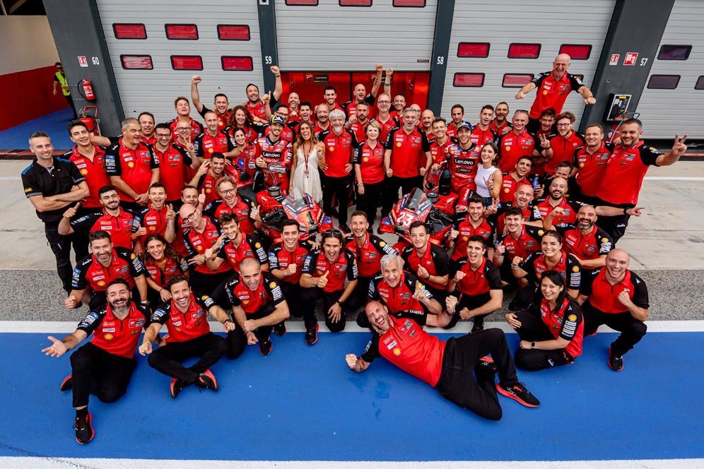 Ducati Lenovo Team Kunci Gelar Dunia Tim MotoGP 2024, Jorge Martin Jadi Pembalap Independen Terbaik Ducati Lenovo Team Kunci Gelar Dunia Tim MotoGP 2024, Jorge Martin Jadi Pembalap Independen Terbaik