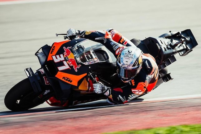 Lewis Hamilton Kembali Tegaskan Tertarik pada Proyek MotoGP Lewis Hamilton Kembali Tegaskan Tertarik pada Proyek MotoGP